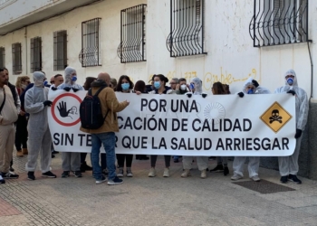 Protesta de padres y madres de infantil del Real