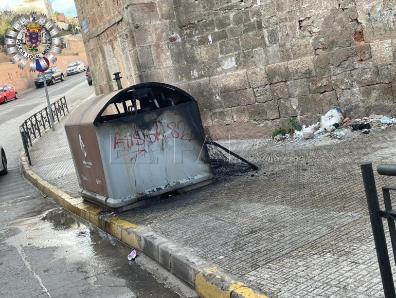 Contenedores incendiados