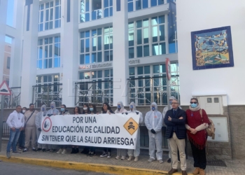 Vox en apoyo de la manifestación de los padres