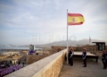 Homenaje a los héroes del Levantamiento de Sitio con un arriado de bandera