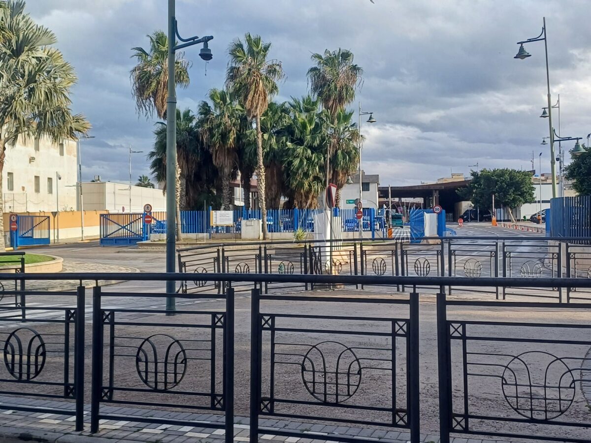 La proximidad de la Pascua se refleja en la frontera