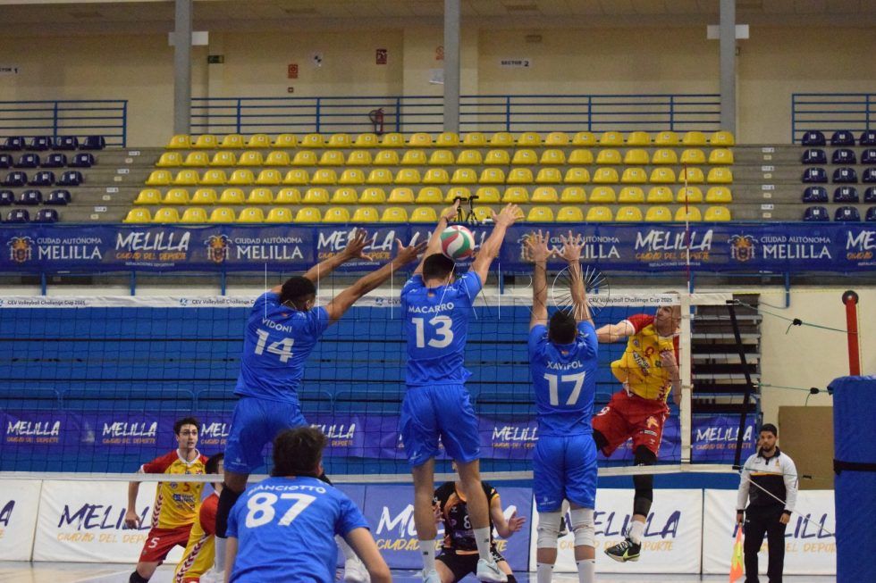 El CV Melilla busca las semifinales por el título