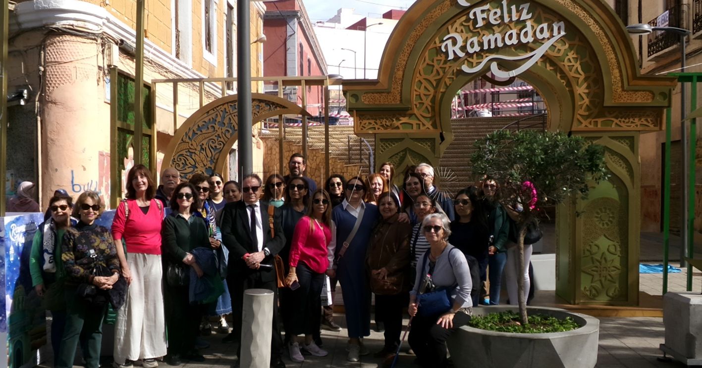 Gran participación en la ruta modernista 8-M