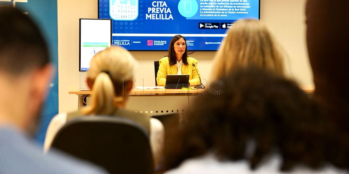 La consejera de Presidencia confirma la continuidad de las aulas matinales