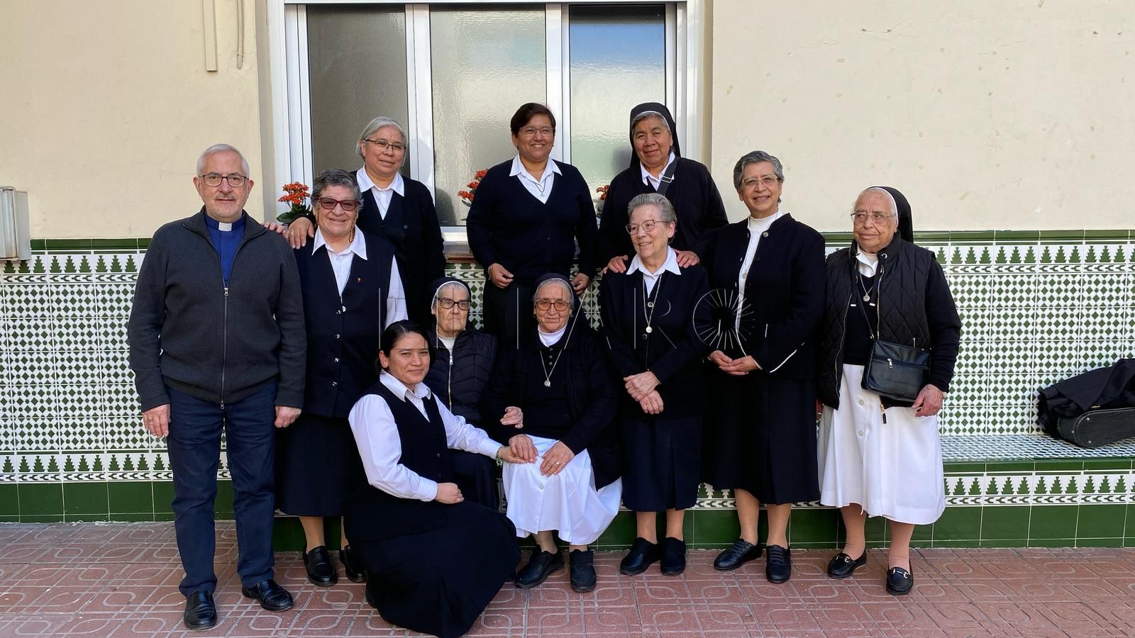 Las Hermanas de la Congregación y el arzobispo de Tánger