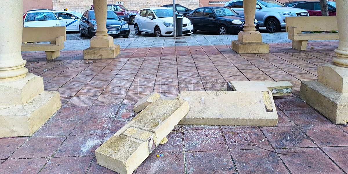 Una persona denuncia actos vandálicos en el Paseo de las Conchas