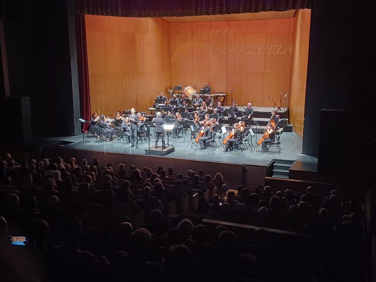 'Aires de zarzuela', todo un éxito de público en esta gala lírica única