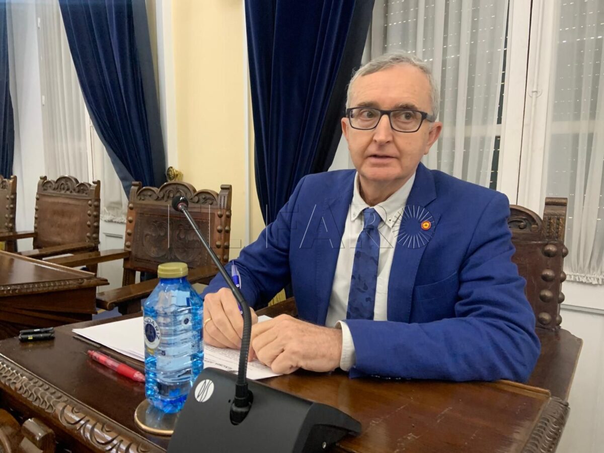 Educación habla de "presencia irrisoria" de polvo de amianto en el CEIP Real