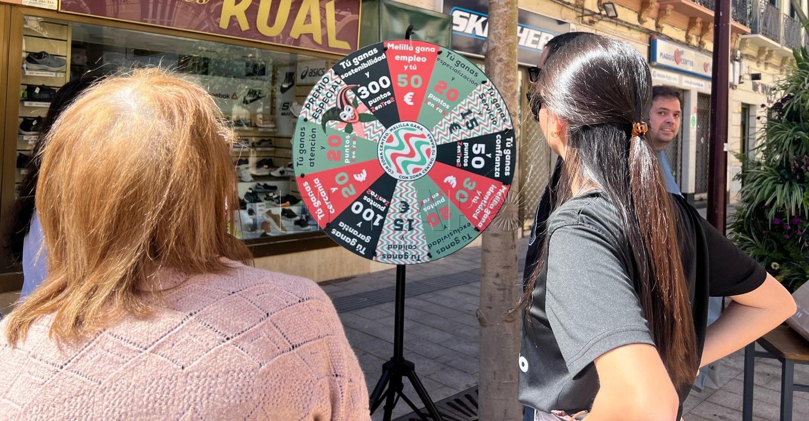 La ruleta de premios despide las actividades de Zona Centro