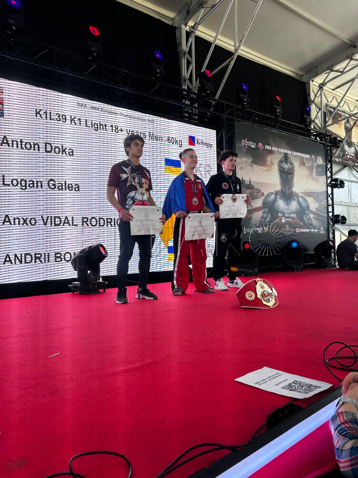 Antxo y Gael Vidal se traen el oro del Europeo Semi Contact