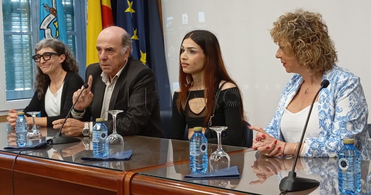 Thalía de Molina cuenta su experiencia como menor migrante transexual
