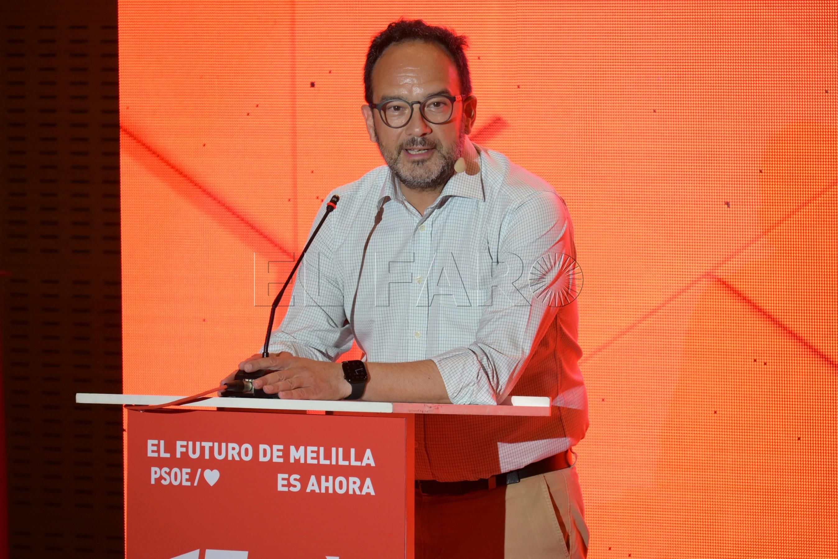 Antonio Hernando respalda a Sabrina Moh como “magnífica presidenta”