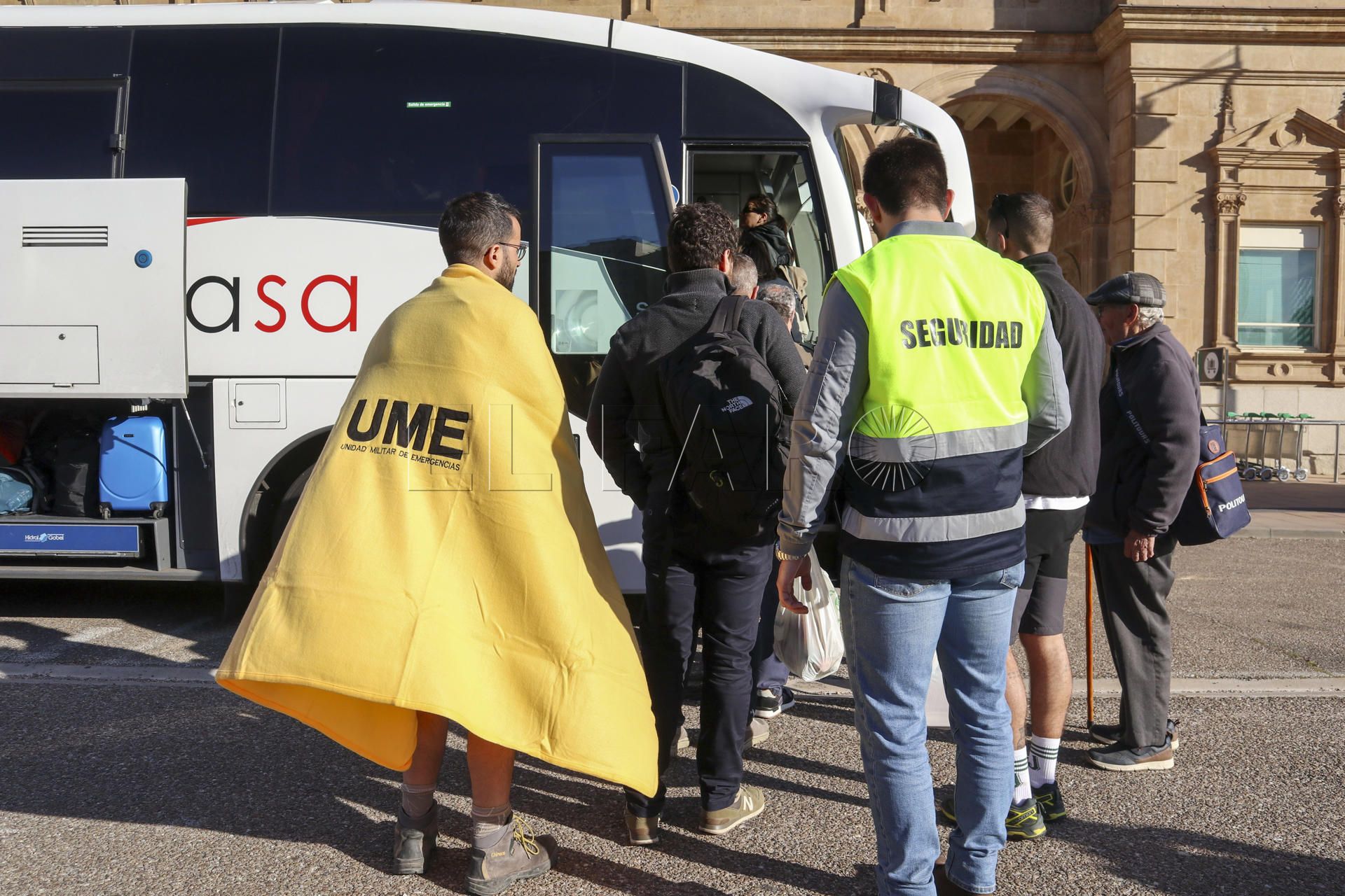 Enorme labor de los dispositivos