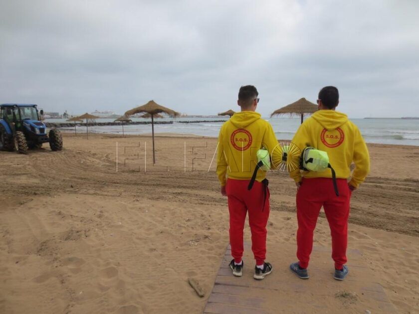 José Ronda presenta el nuevo contrato de socorrismo para playas