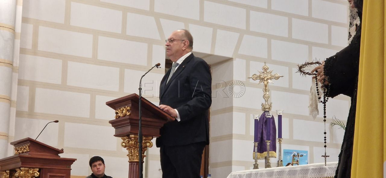 Francisco Espínola rememora su niñez en su pregón de Semana Santa