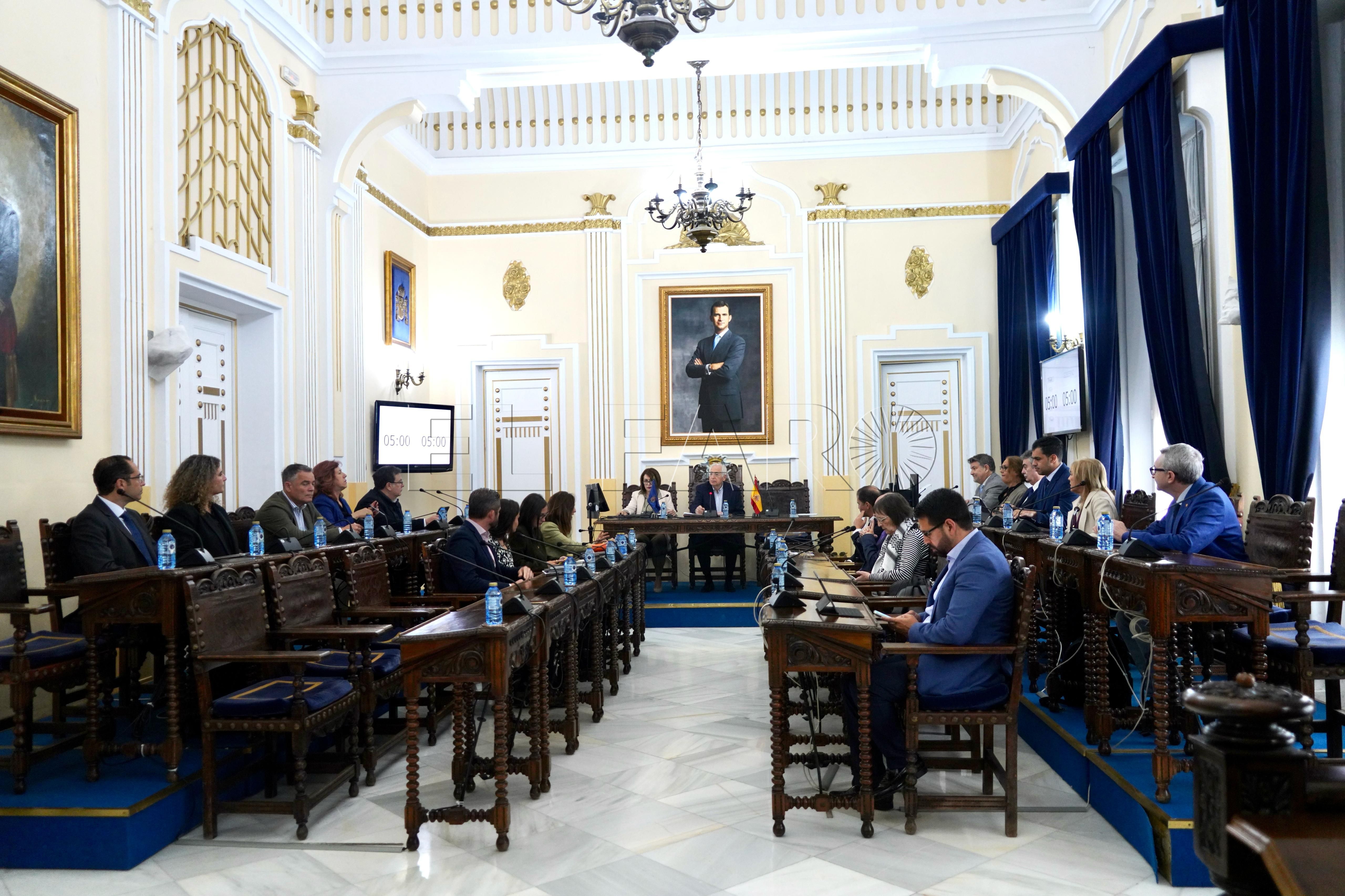 La Asamblea da luz verde a que una calle lleve el nombre de Rafael Carroquino Cañas