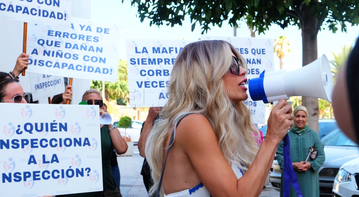 TEAMA protesta frente a la Inspección de Trabajo: “Atacan a los más vulnerables, los niños con autismo”