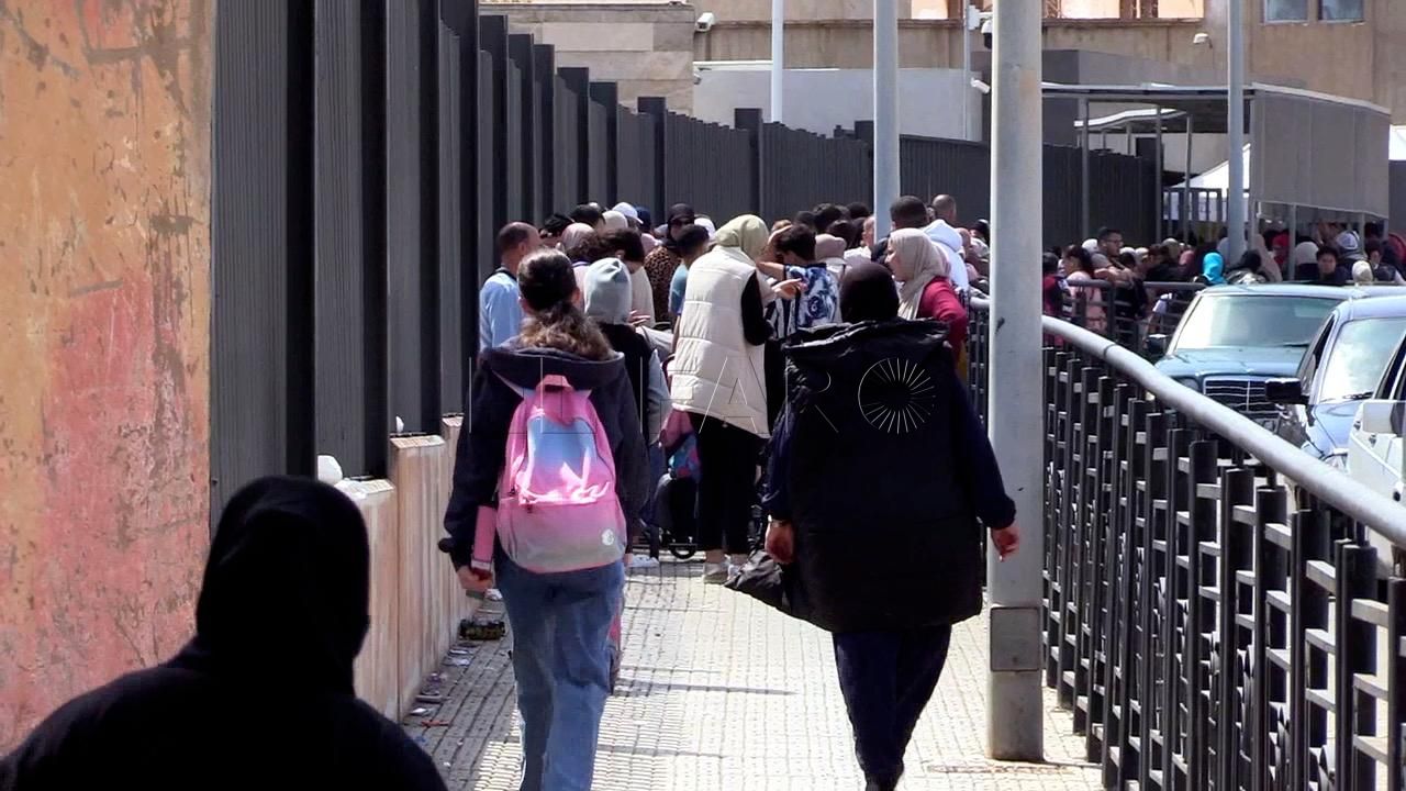 Gente en la cola