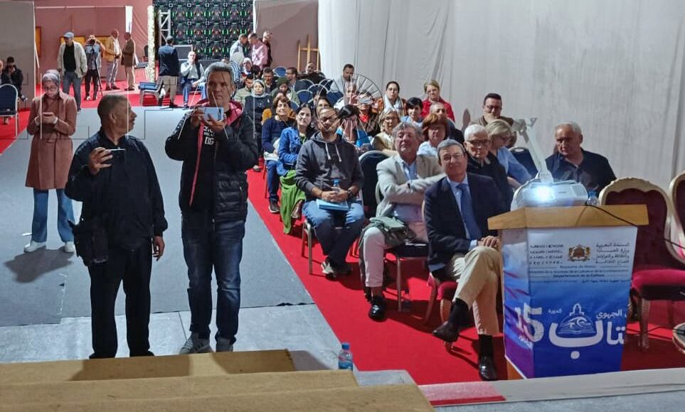 Antonio Bravo pone voz al patrimonio construido en Nador