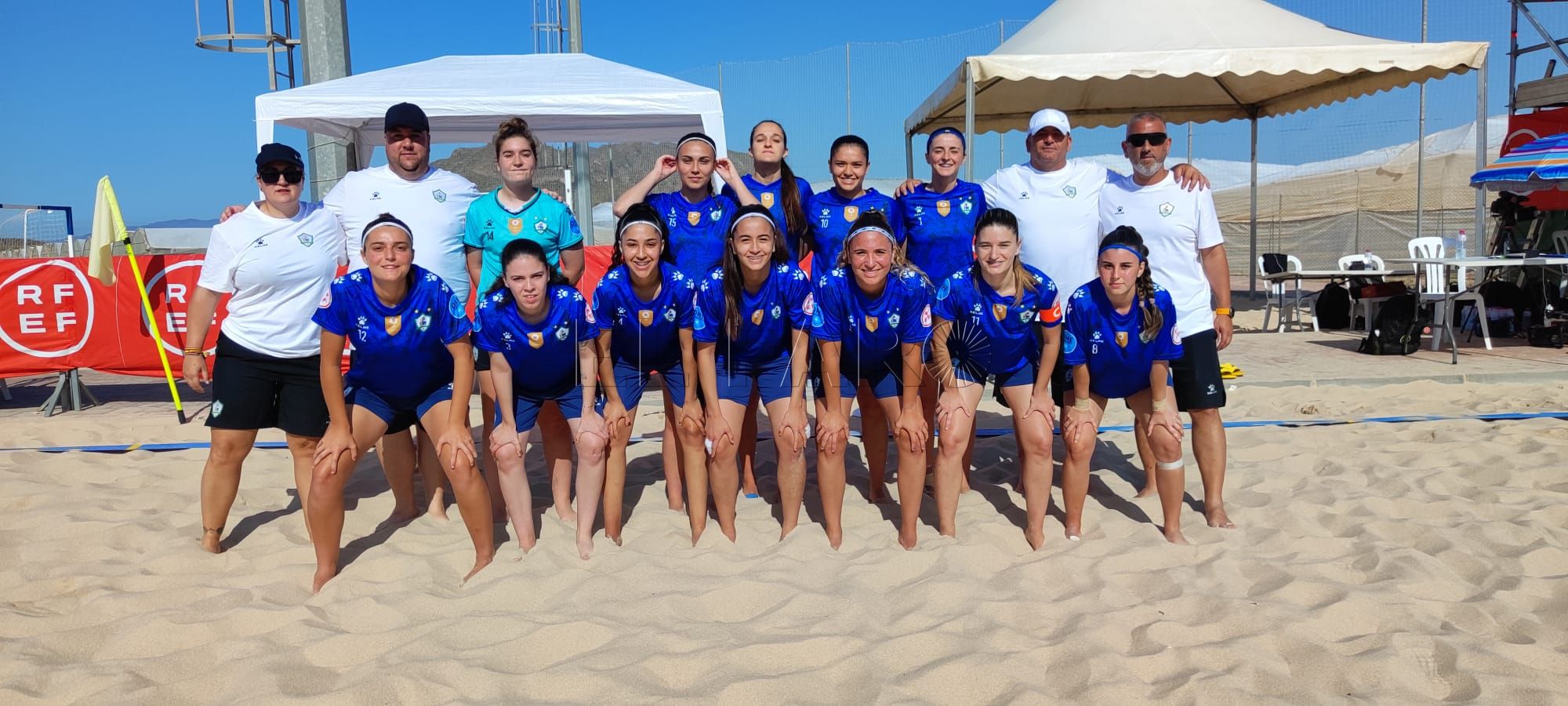 Grandes partidos del Higicontrol B y de la Peña Real Madrid en fútbol playa femenino