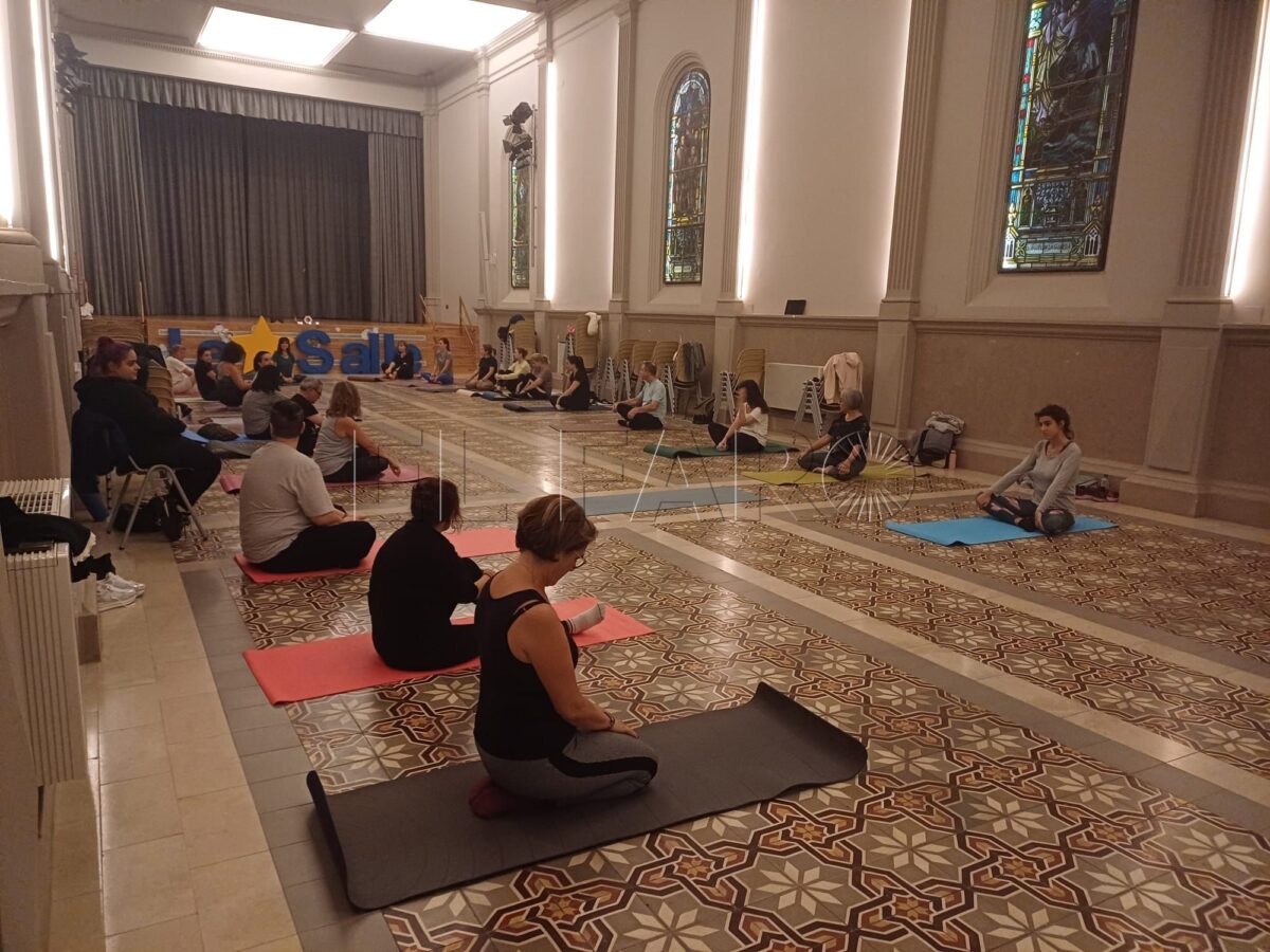 La Comunidad Hindú de Melilla ofrece un curso de yoga apto para todos