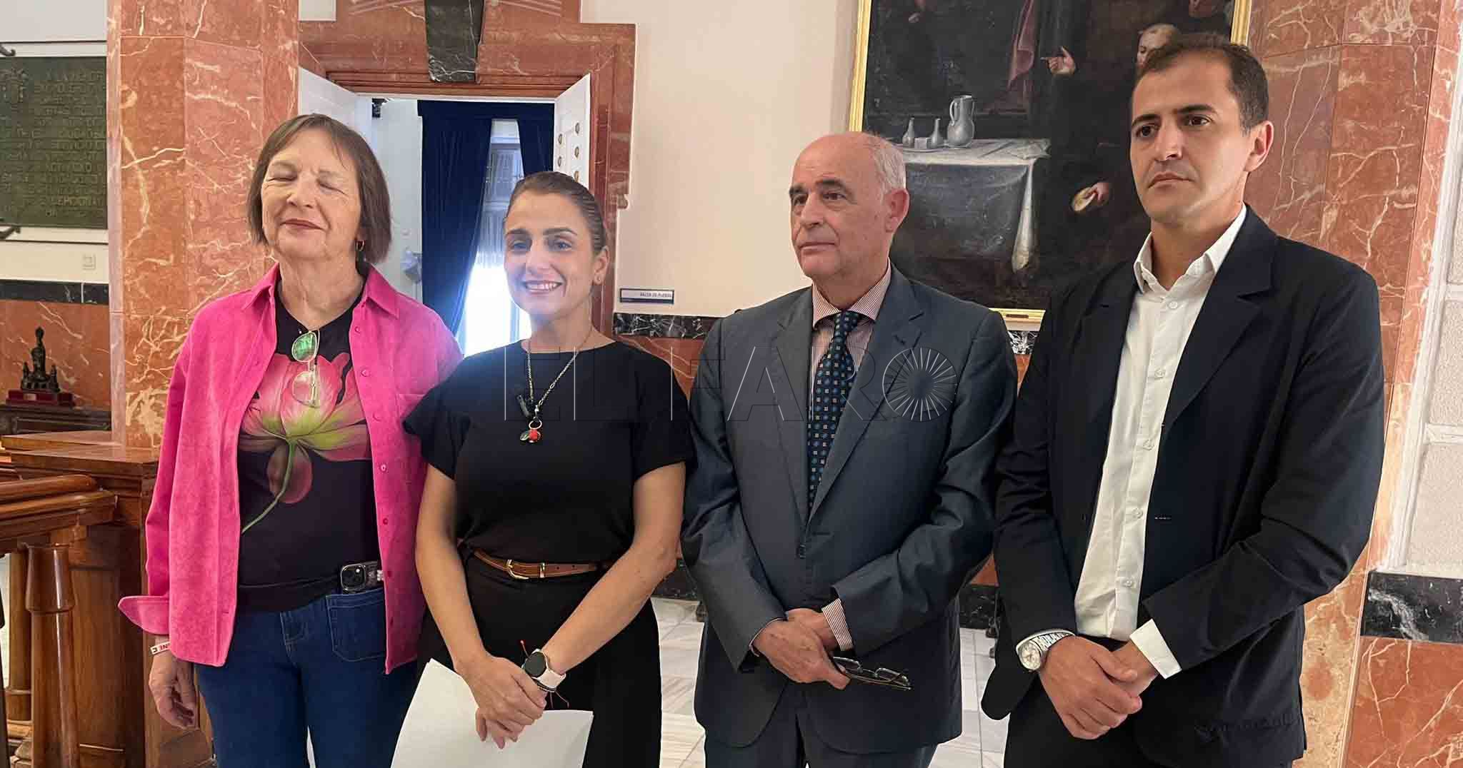 Miembros de CPM en la Asamblea