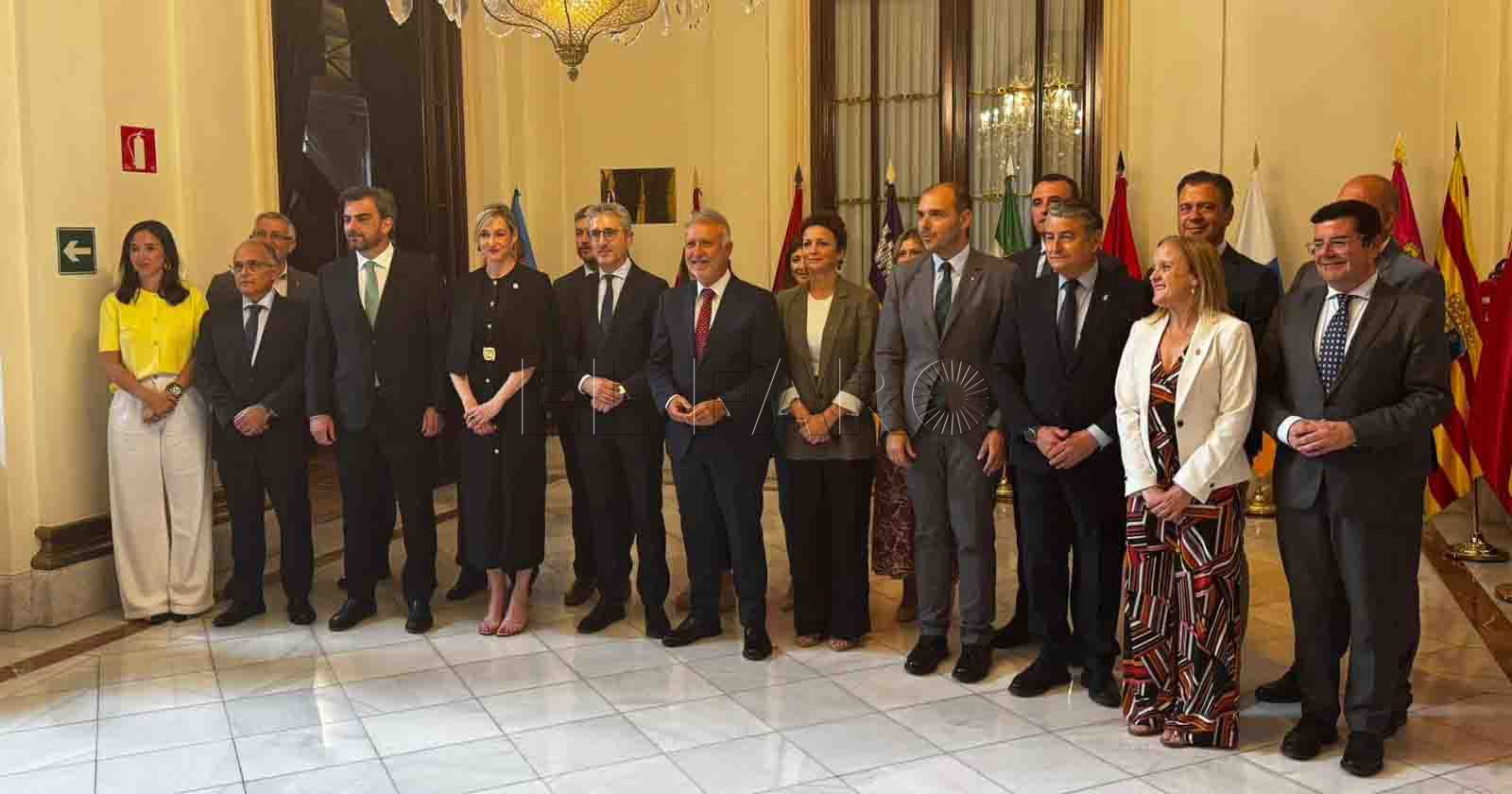 Miembros de la reunión preparatoria