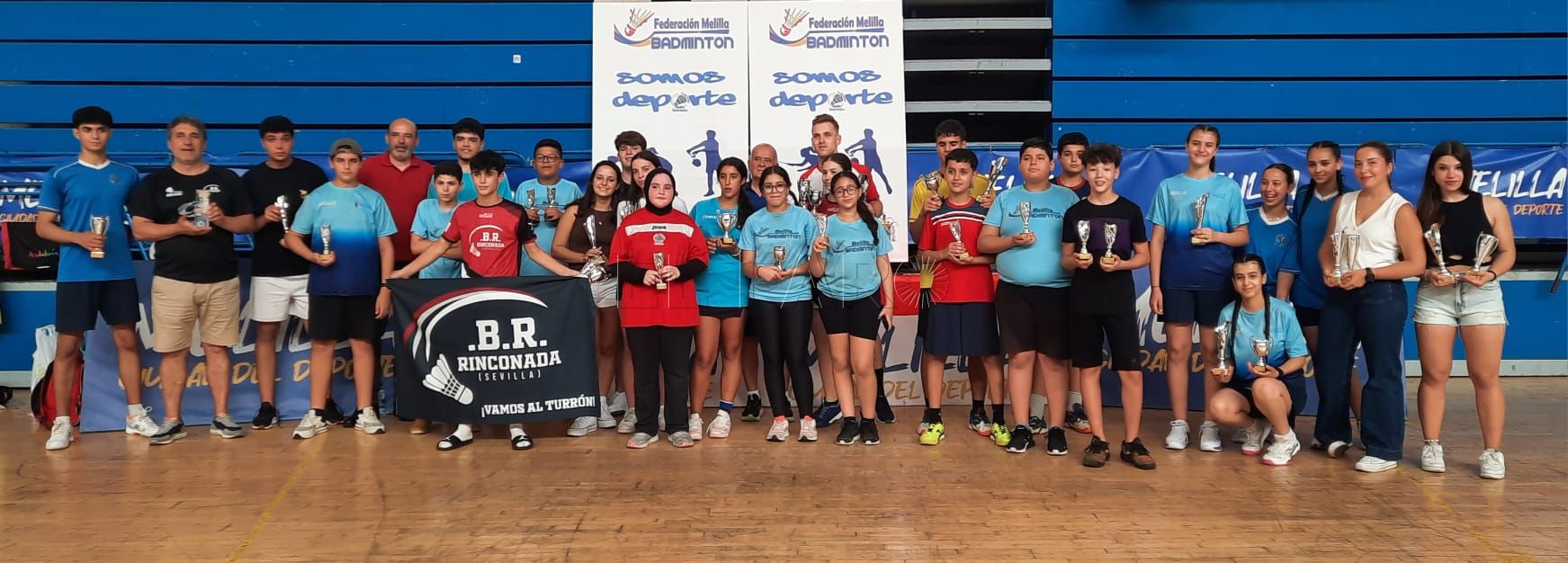 El bádminton local celebra su gran torneo