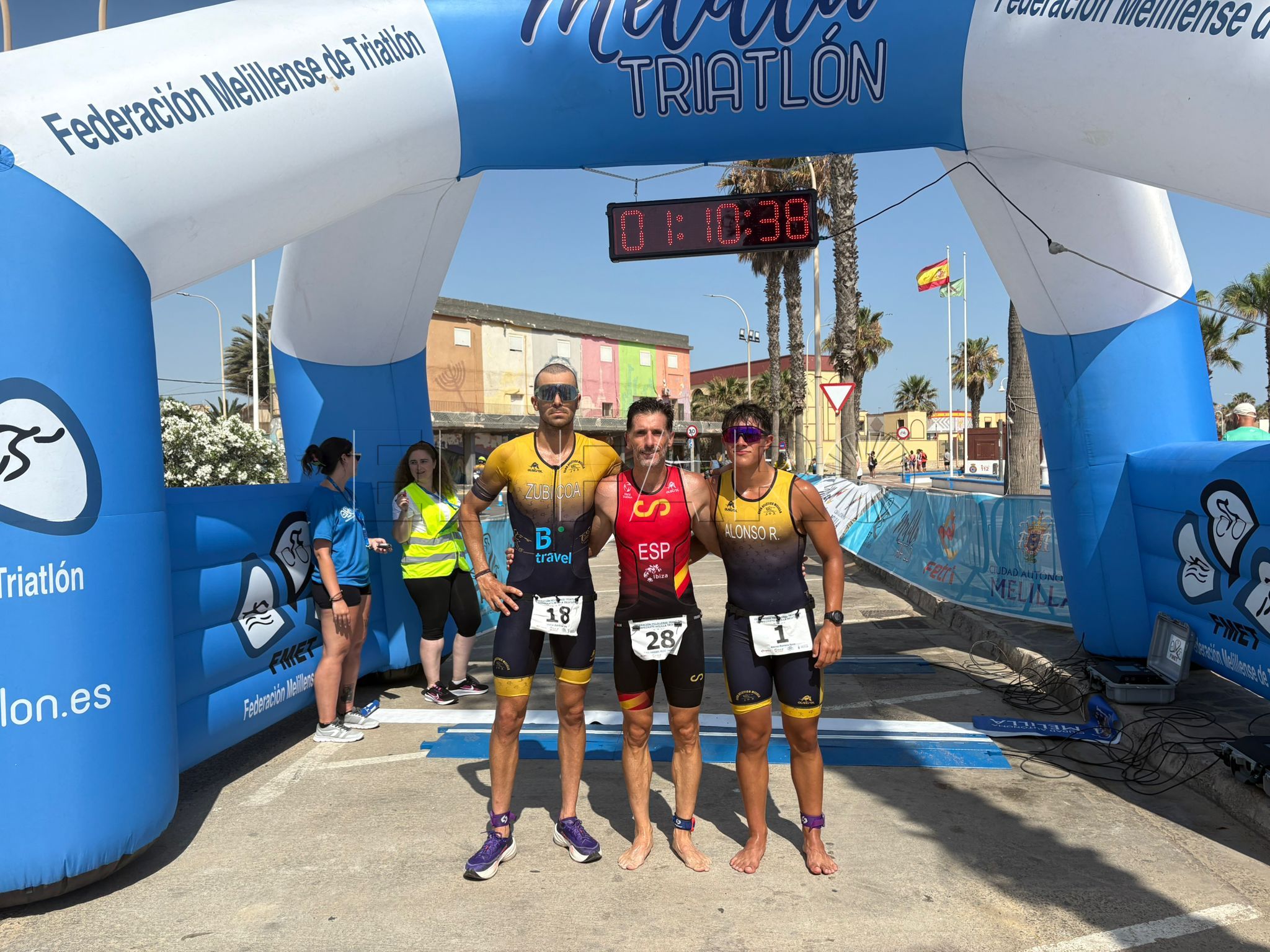 Luismi Ruiz y Paula Jiménez, ganadores de Autonómico de Triatlón