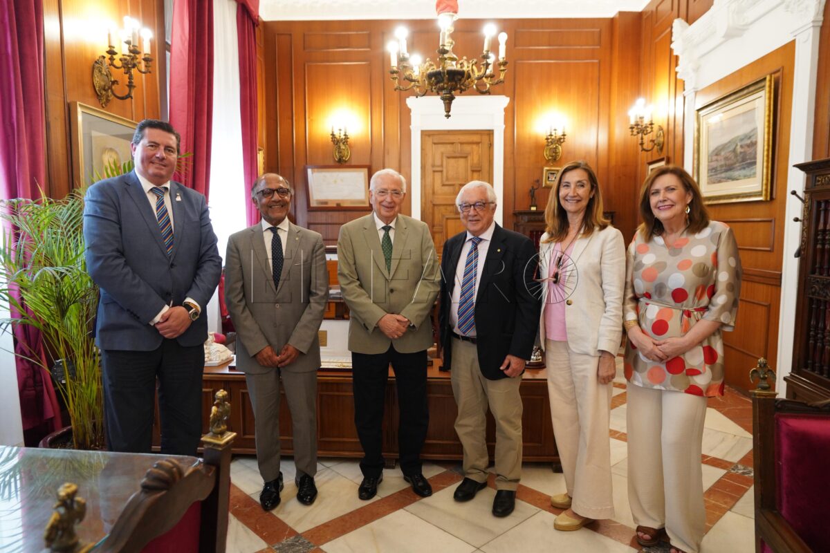 El Rotary Club Internacional estrecha lazos con las autoridades de Melilla