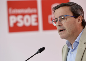 La jueza del caso del hermano de Sánchez ve fraude de ley en el aforamiento del líder del PSOE extremeño