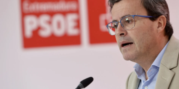 El secretario general del PSOE de Extremadura, Miguel Ángel Gallardo, durante una comparecencia de prensa. EFE/.Jero Morales