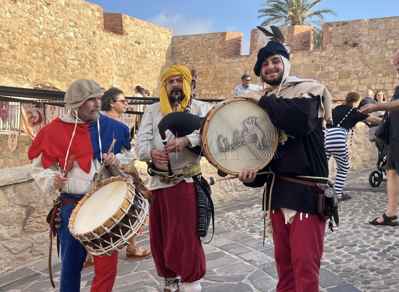 El Mercado Renacentista transforma Melilla en un viaje cultural al siglo XVI