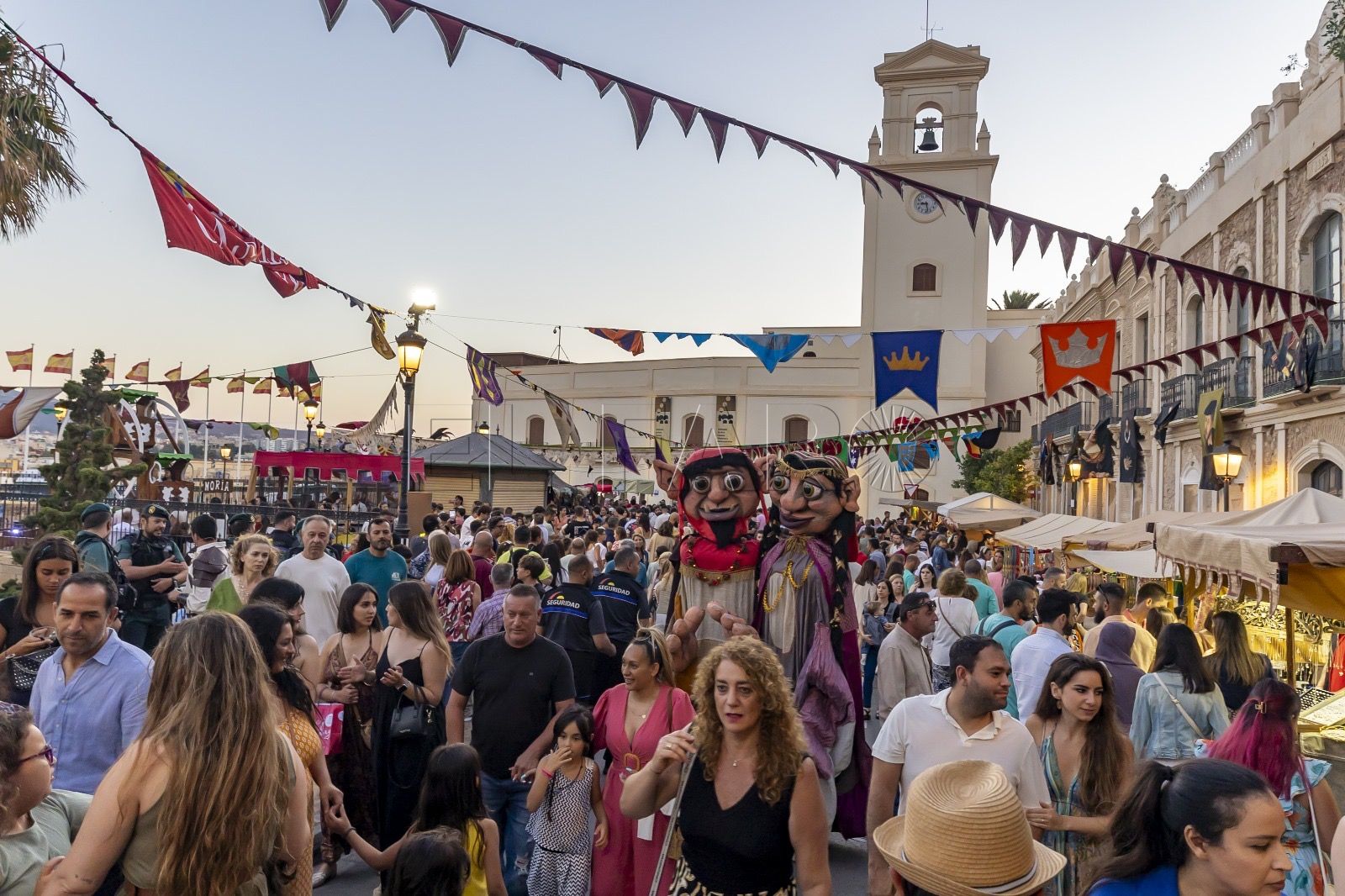 Melilla vuelve al siglo XVI con el mercado renacentista de Carlos V