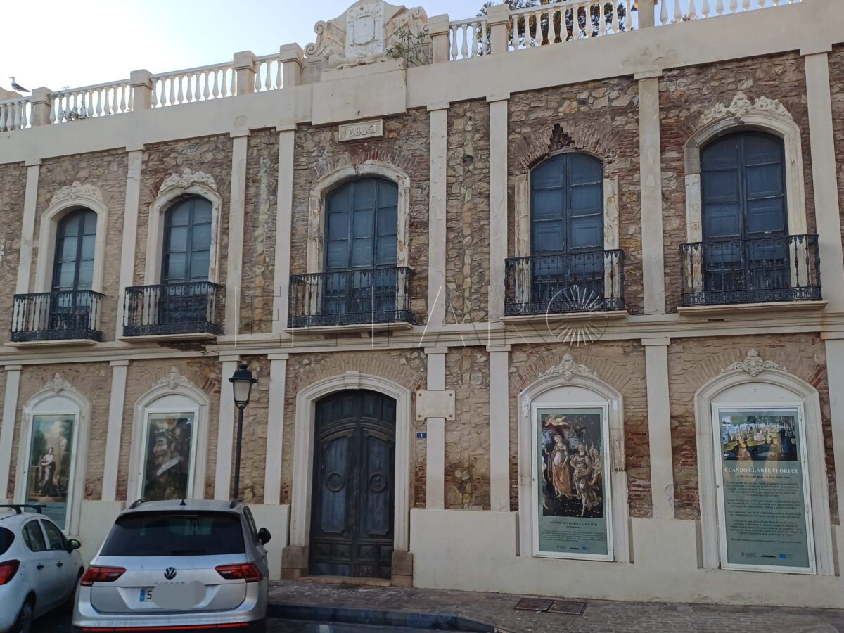 Imbroda asegura que la Casa del Gobernador será un hotel con encanto