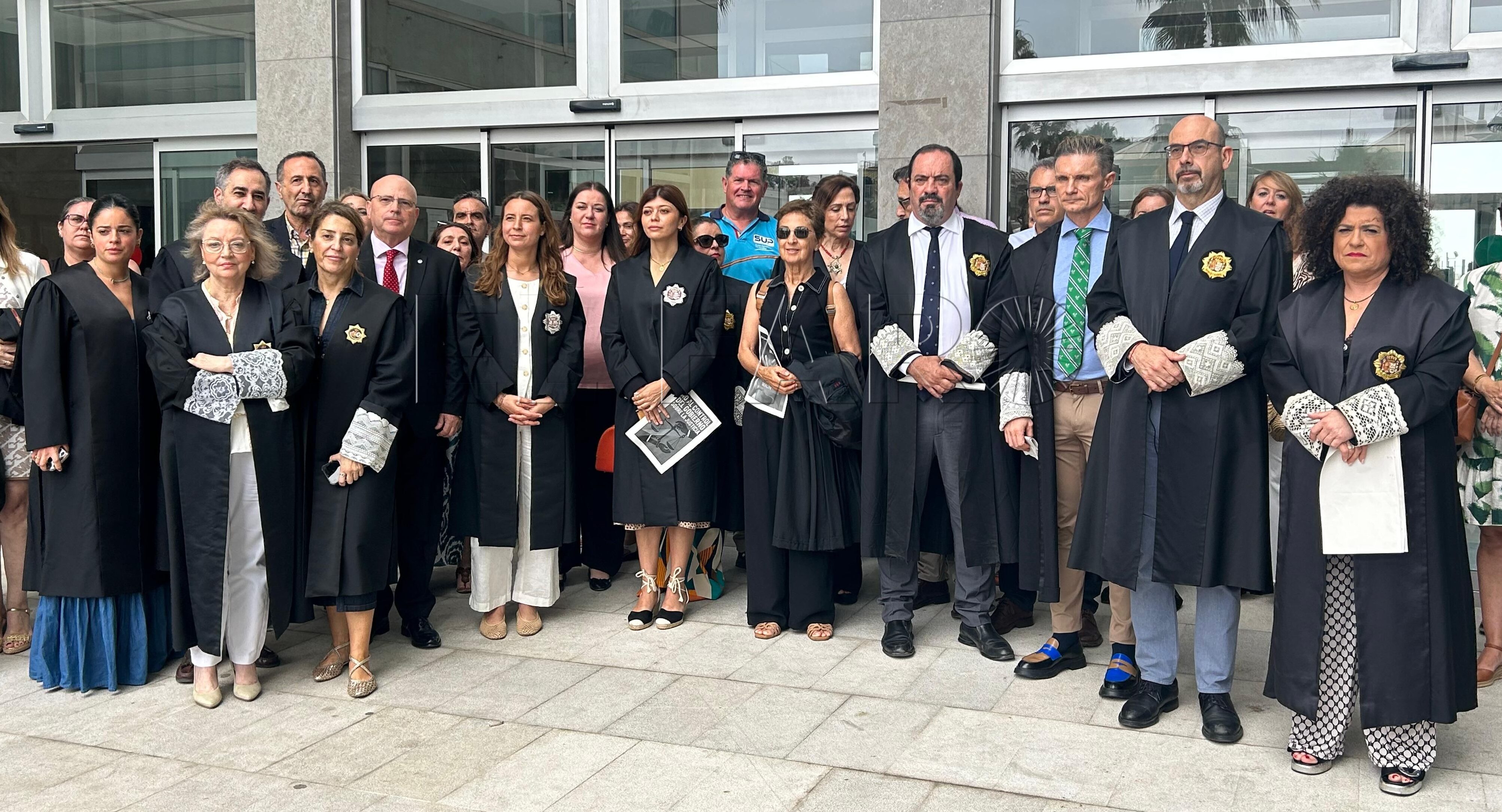 Melilla se suma a la protesta nacional por la independencia del Poder Judicial