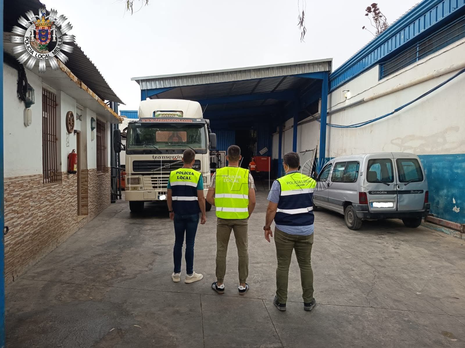 Sanidad clausura un almacén de productos alimenticios y congelados