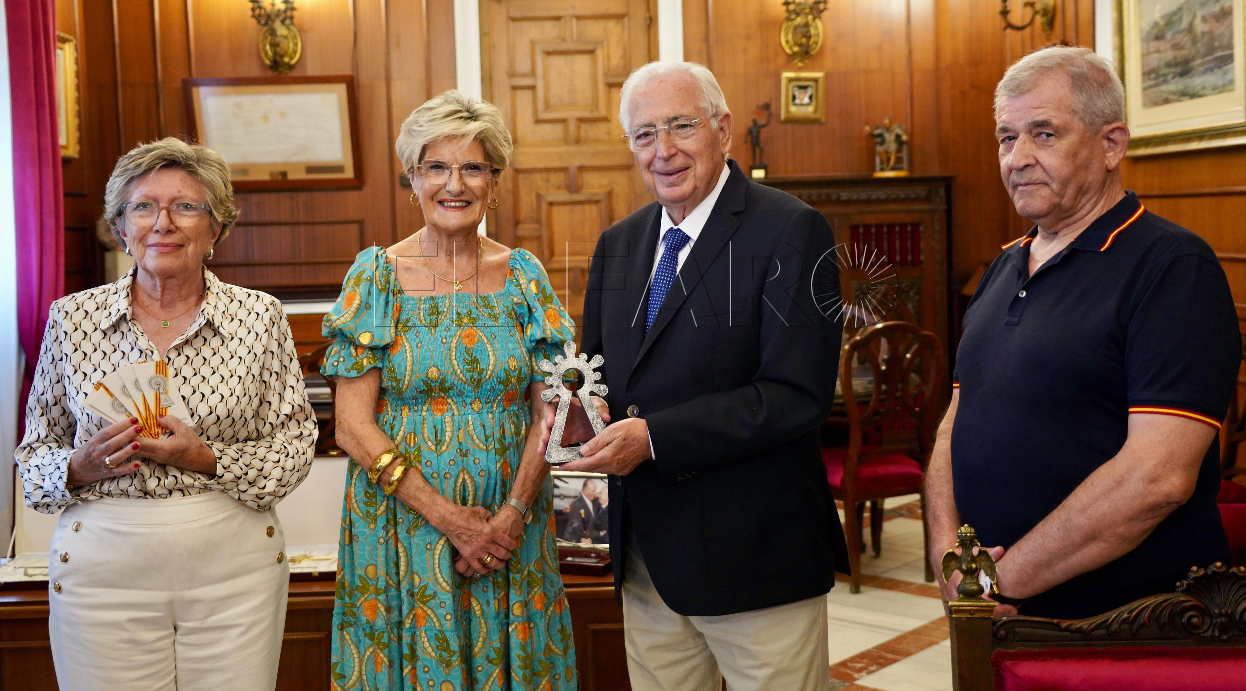 La Ciudad Autónoma recibe una imagen de la Virgen del Pilar traída desde Zaragoza