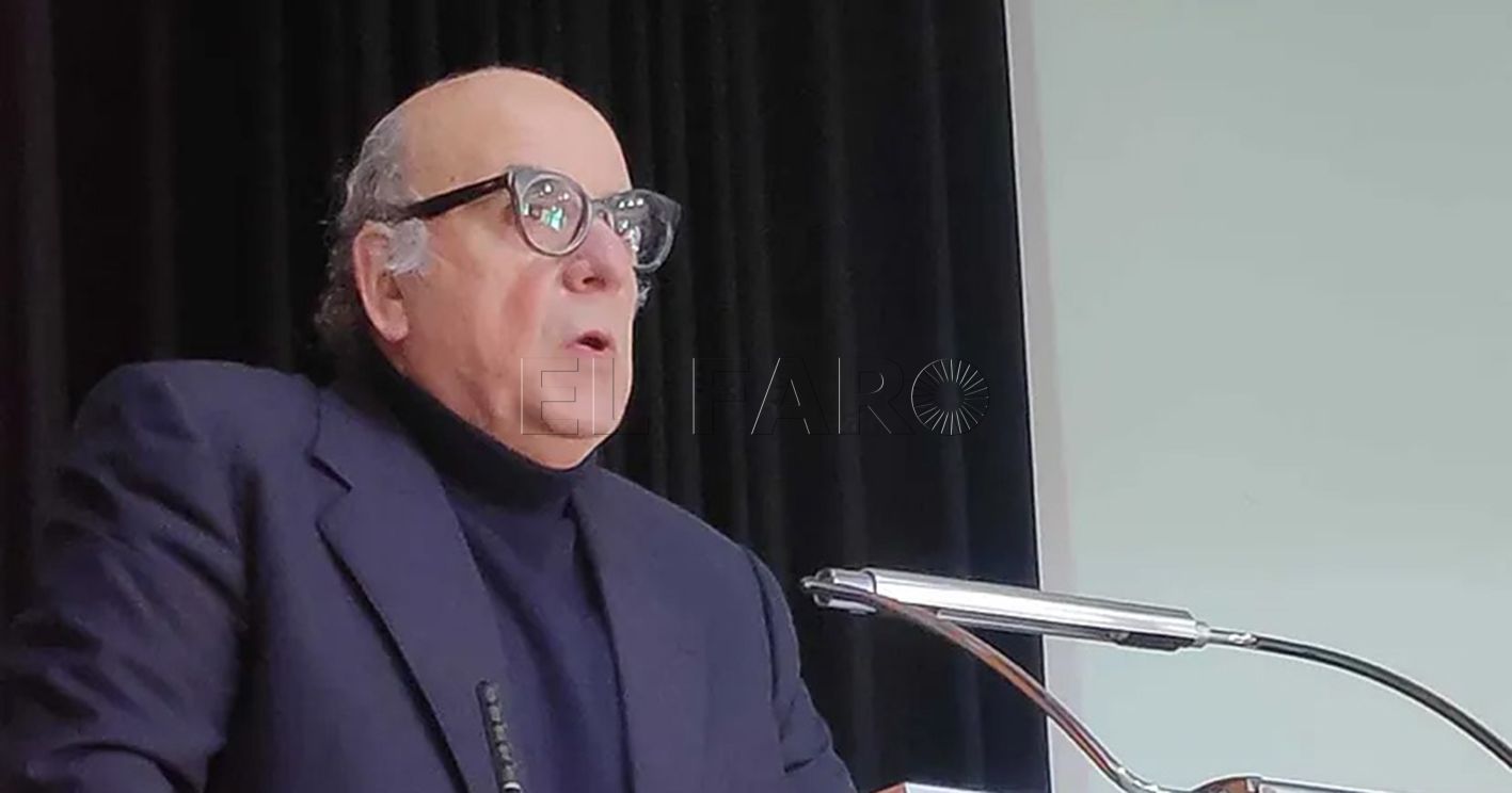 Calle Ángel Castro Maestro