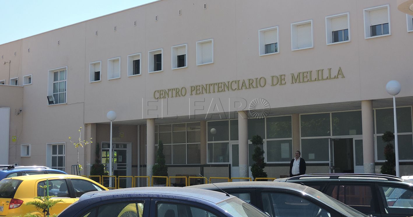 Fuga de un preso de la cárcel de Melilla a la vieja usanza