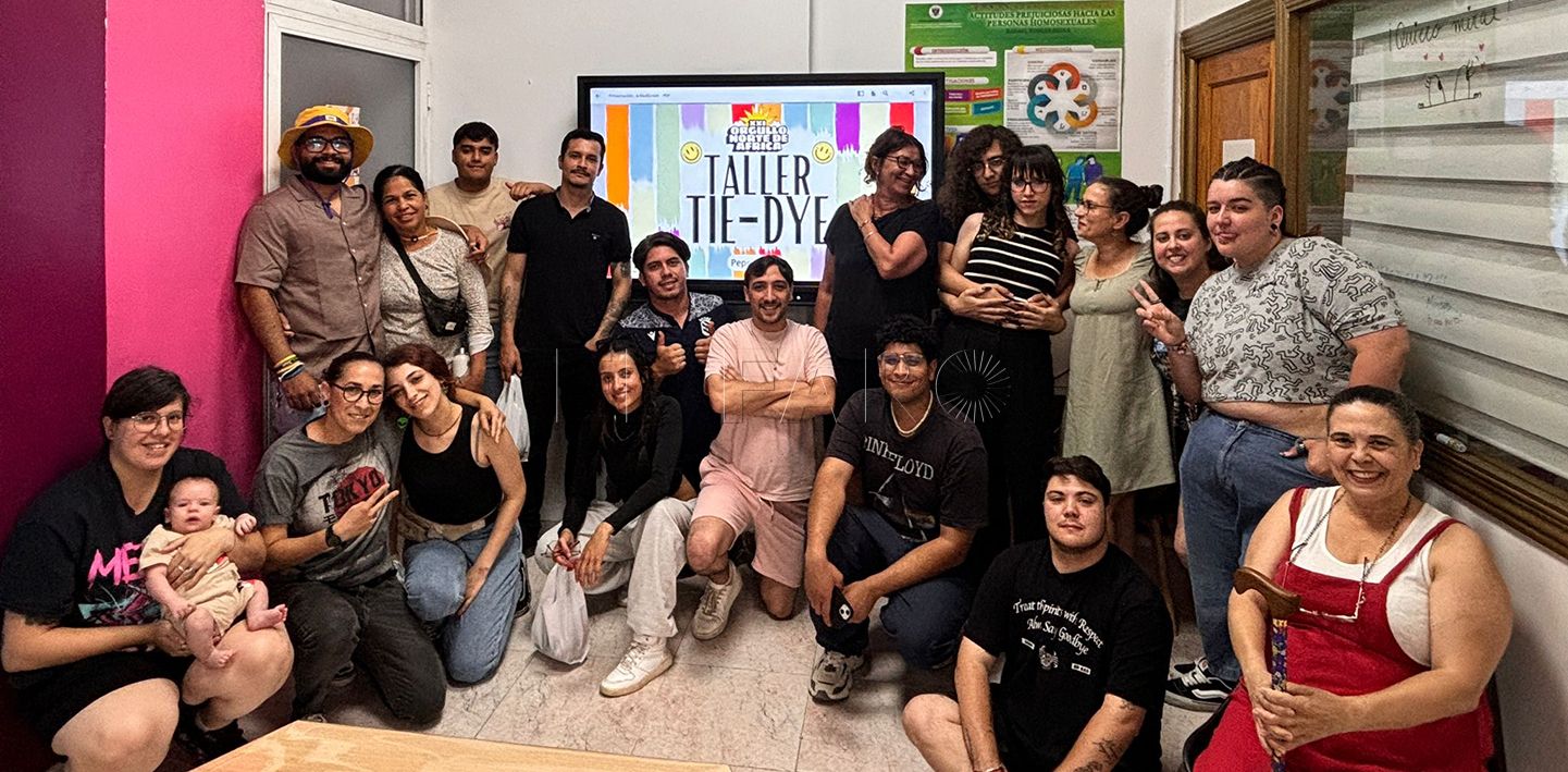 Explosión de color y buen rollo con el taller tie dye de AMLEGA