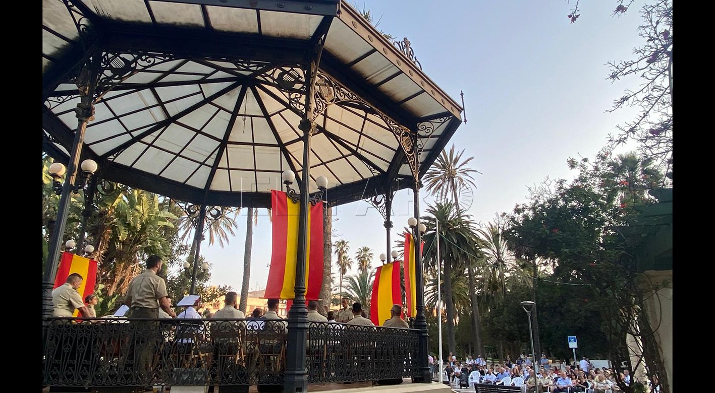 El parque Hernández se llena hasta la bandera en el concierto por el DIFAS
