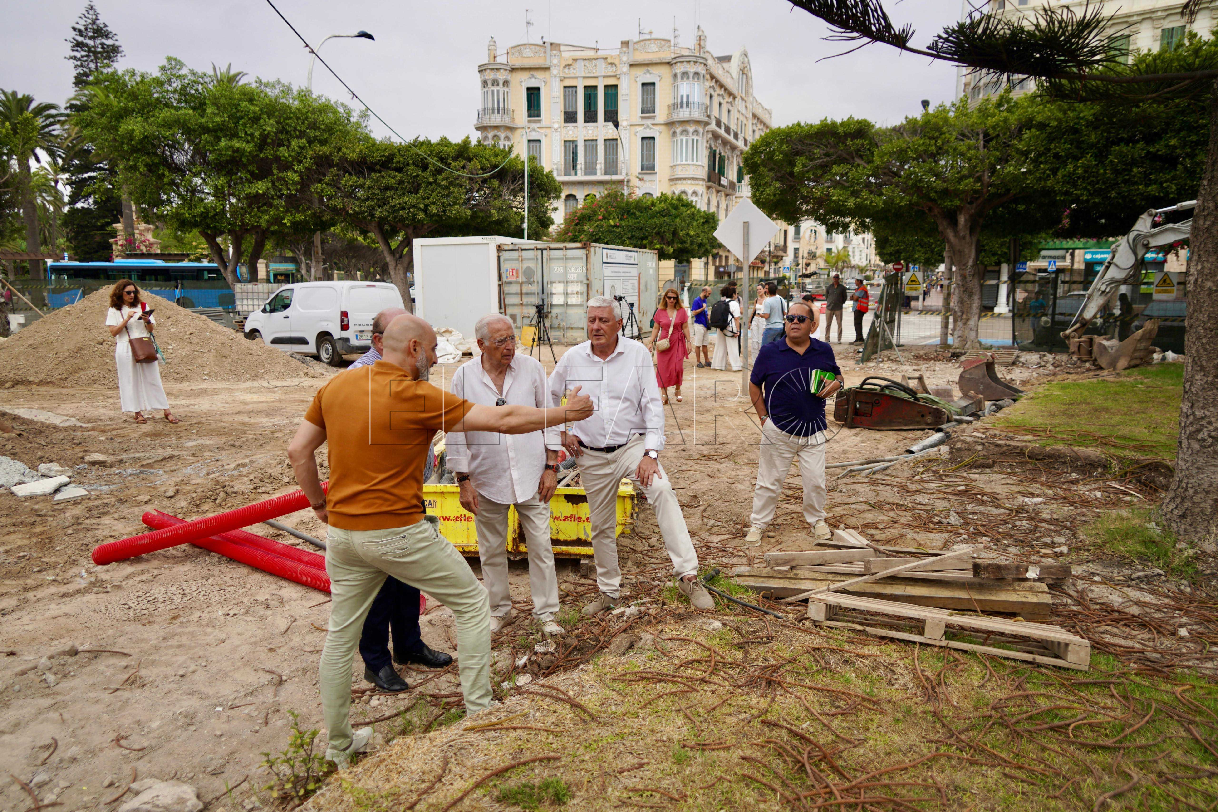La obra de la Plaza de España sufre retrasos y costará más de los 2,6 millones de euros iniciales