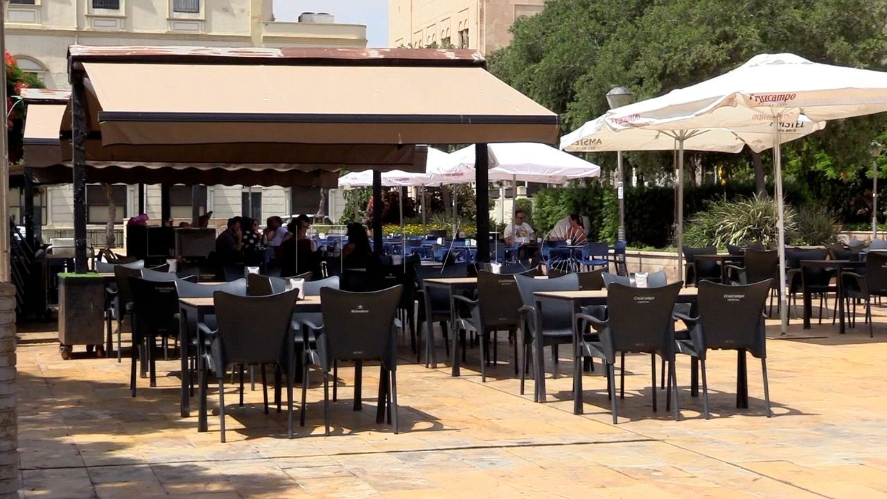 La hostelería de Melilla presenta más problemas para contratar trabajadores que en la península
