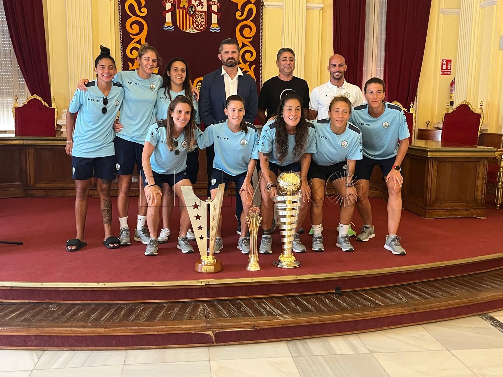 El CD Higicontrol Melilla vuelve al Palacio de la Asamblea tras conquistar la Supercopa y la Copa Federación de Fútbol Playa