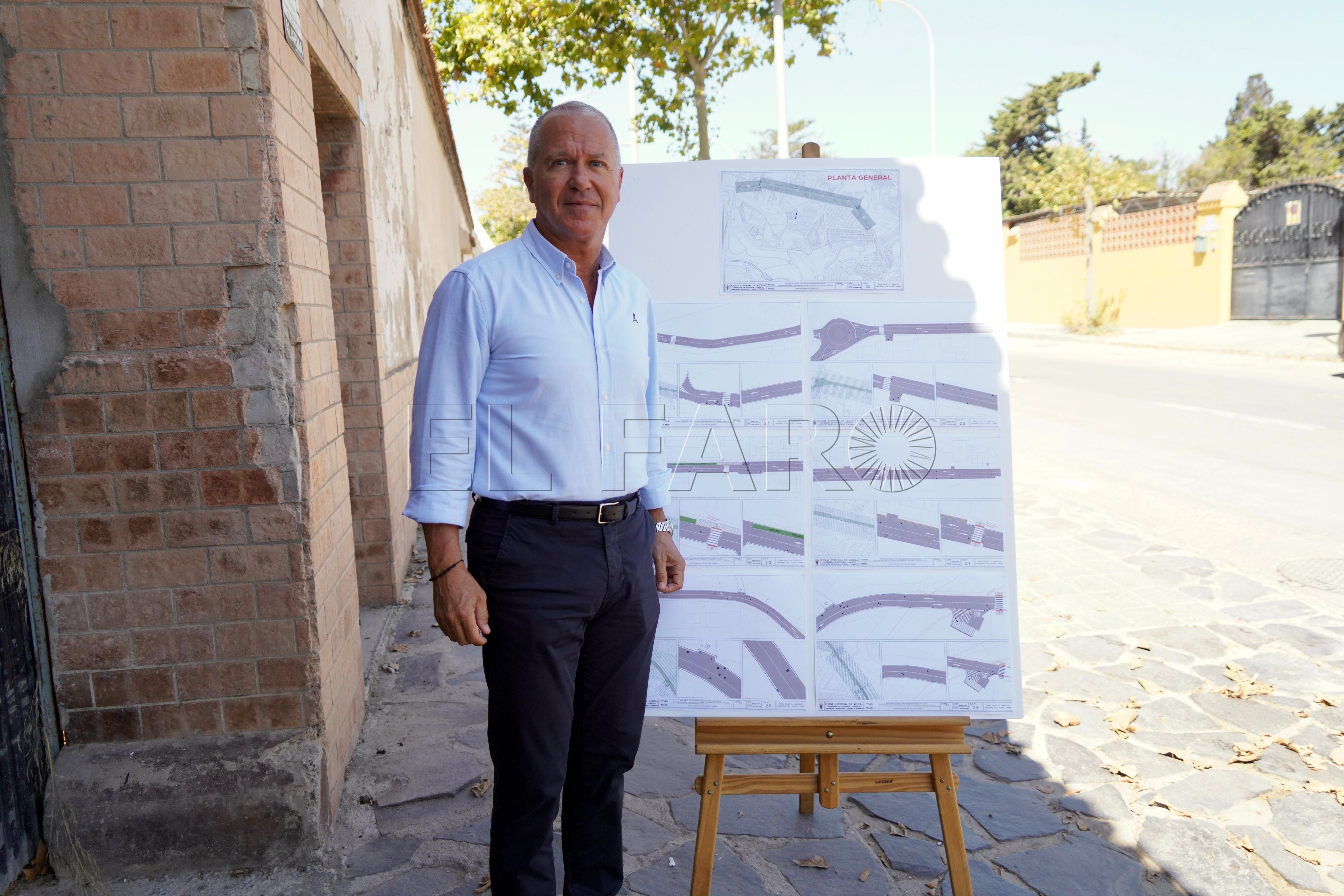 El Gobierno inicia las obras de asfaltado en la carretera de Farhana