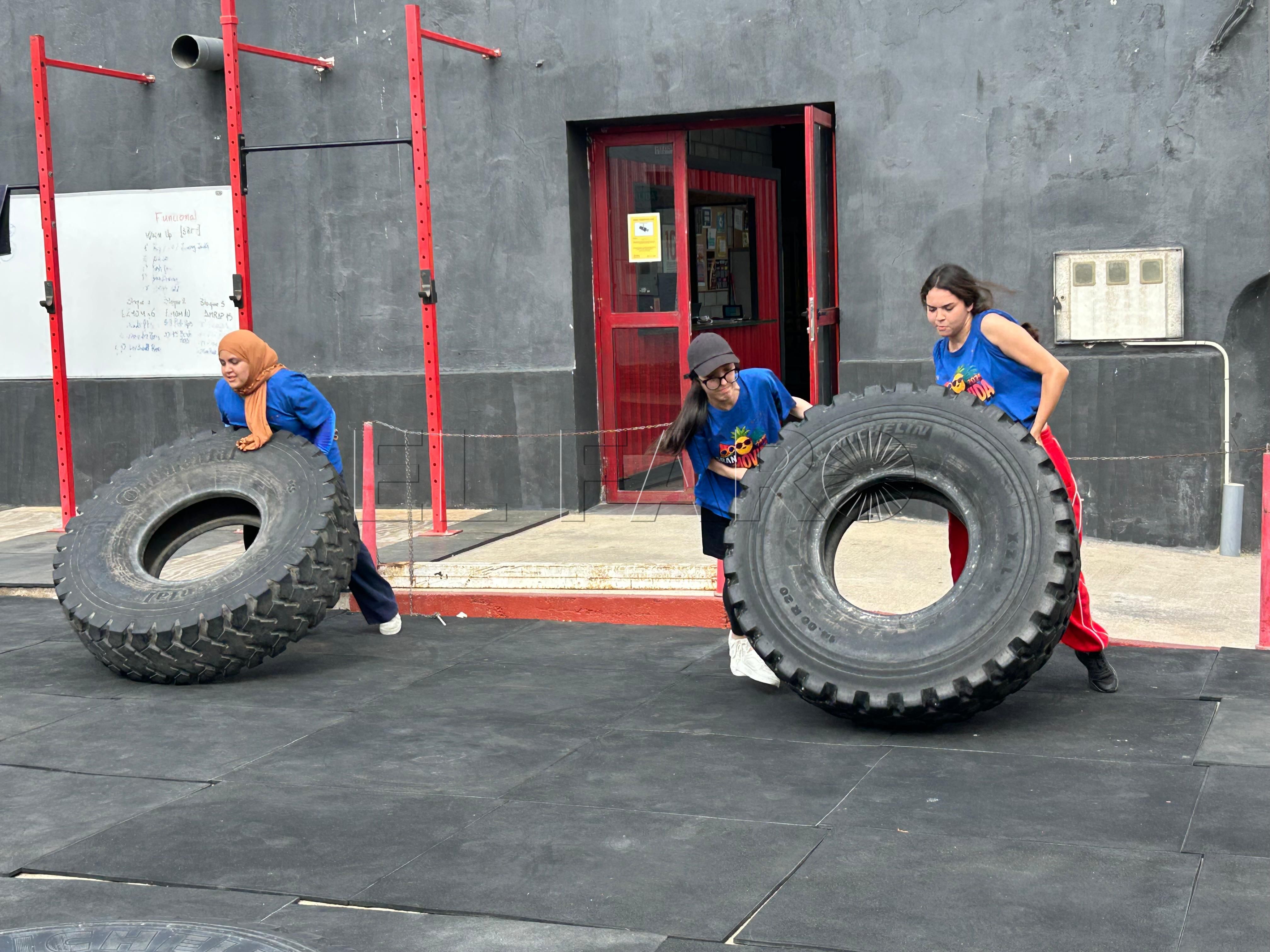 La Gran Movida Melilla se pone intensa con pruebas de crossfit, bolera y piscina