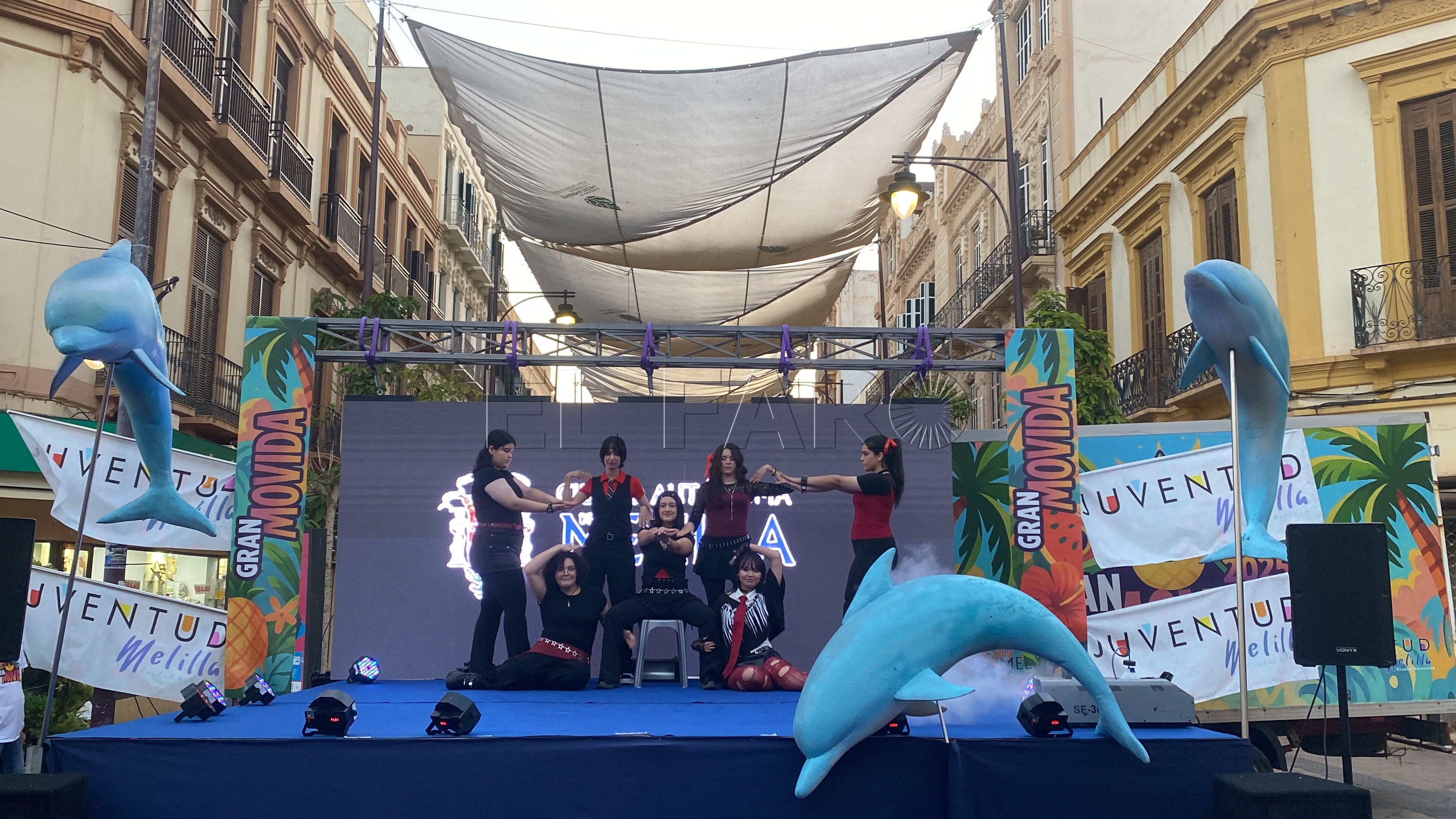 ¡Que suene la música, que empiece la locura!