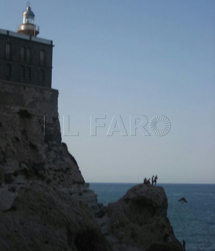 Confidentes de Anas reclaman, "Respeto al mar"