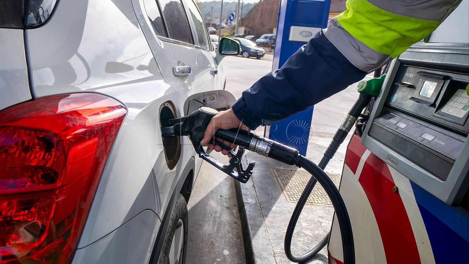 La gasolina en Melilla cuesta hasta 40 céntimos menos que en la península